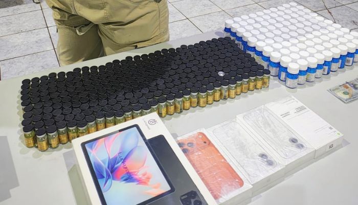 PRF apreende anabolizantes e eletrônicos durante fiscalização na BR-277 em Cascavel